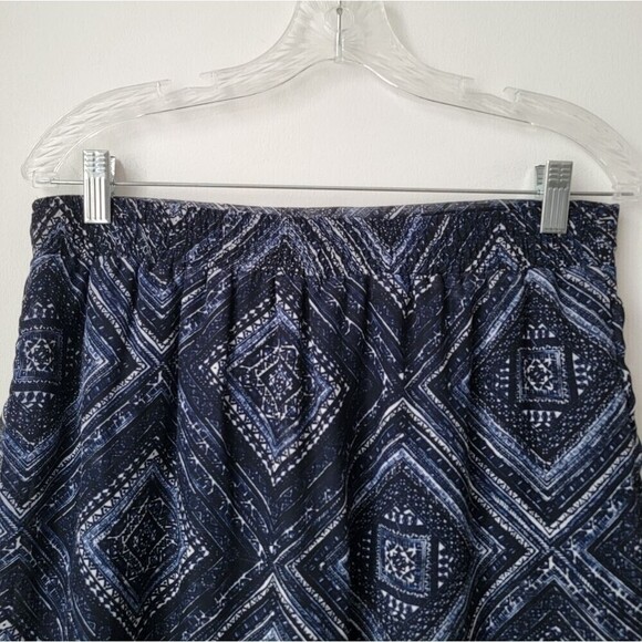 MAURICES Maxi Skirt Blue Ombre Diamond Print Chiffon Pull On Size Medium - Picture 9 of 10